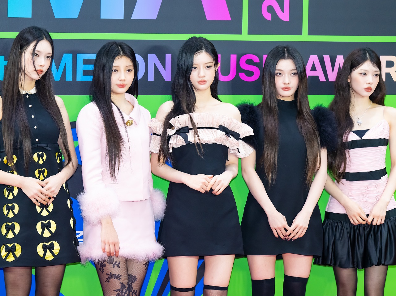 プライベートまで追跡し話しかけ…ILLITメンバーの身辺を脅かす行為が多発　所属事務所「いかなる手段も」【全文】