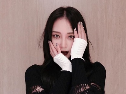 “奇跡の37歳”ハン・イェスル、圧倒的美貌のハロウィン・スタイルで話題に！ 【PHOTO】