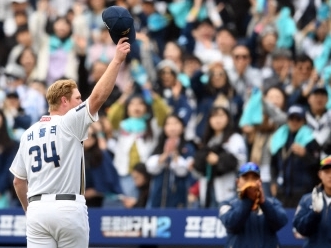 韓国プロ野球開幕!! 史上初の2日連続10万人突破。年間目標898万人への期待膨らむ