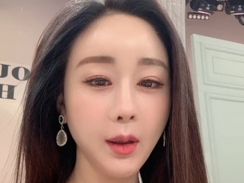 救急搬送中の娘をYouTubeに流して非難の女優ハム・ソウォンが心境告白