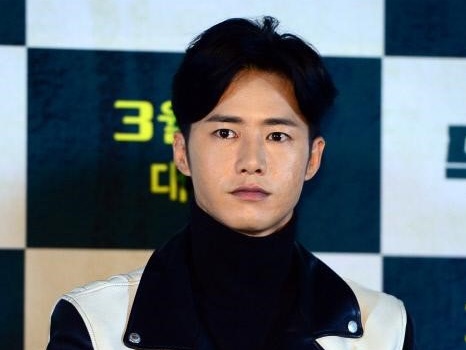 K-POPグループ出身俳優が交通事故に遭遇。“とっさの判断”に称賛の声