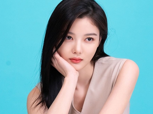 『トンイ』の名子役が正統派美女に…キム・ユジョンの“順調すぎる”成長にファン熱狂【PHOTO】