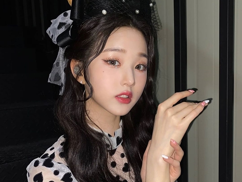 16歳とは思えない完成度！ IZ*ONEチャン・ウォニョン、新衣装で「驚異