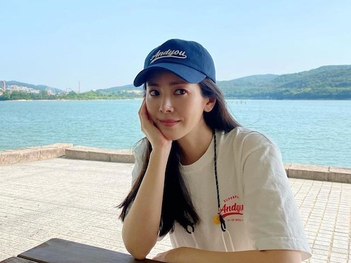 『イ・サン』女優ハン・ジミンの美貌は“今日も晴れ”。映画撮影中の近況公開【PHOTO】