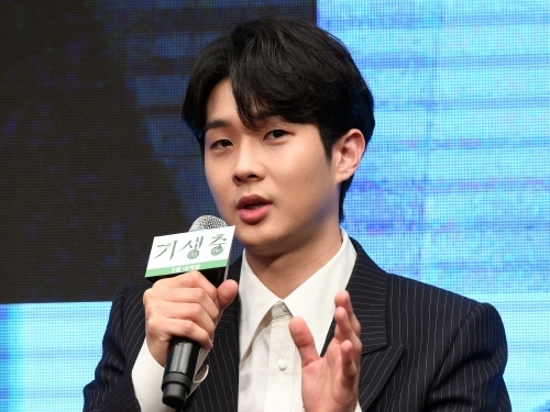 『パラサイト』俳優チェ・ウシク、“全世界の子ども”を救うユニセフキャンペーンに参加
