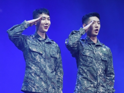 2AM・SHINee・EXO…兵役中のK-POPスターが大集結！“陸軍ミュージカル”で共演へ【PHOTO】