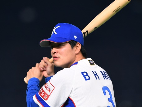 韓国プロ野球のロッテ所属選手が脳動脈瘤手術へ。2019年プレミア12にも出場した33歳外野手