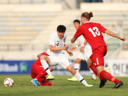 W杯予選で“密集守備”に苦しむ韓国代表、スター選手揃うブラジル相手に打開策見出す？