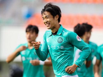 元京都サンガの“日本人Kリーガー”が水原FCに移籍「誠実に臨みたい」