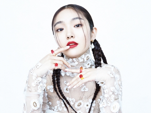 『キングダム』で注目の最旬女優キム・ヘジュン、芸能界の“意外な人脈”を公開！