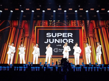 SUPER JUNIORが「Beyond LIVE」で見せたK-POPアイドルの風格「さらなる成長も」