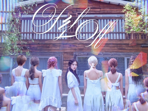「扇情的で不適切」。K-POPグループNATURE、新曲MVが公開見直しへ