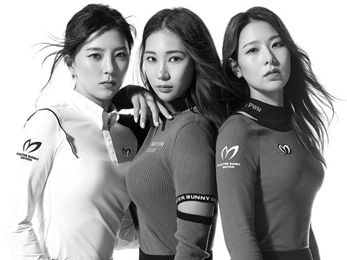 【写真】ユ・ヒョンジュやユン・チェヨンが登場！韓国ゴルフウェアブランドの最新グラビア