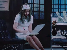 性的対象化問題で揺れるBLACKPINK…YGエンタ側が公式立場「該当シーンの編集を検討中」
