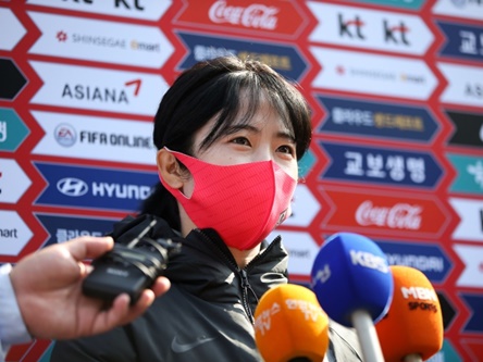 “美女サッカー女神”イ・ミナ、昨年W杯以来の韓国代表復帰に期待と意気込み「初心のつもりで…」