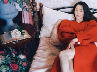 本当に50歳？美人女優コ・ヒョンジョン、魅惑のグラビアを一部公開