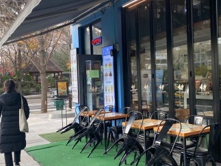 飲食店の時短全面解除の日本、韓国でもウィズコロナに向けて同様の動き