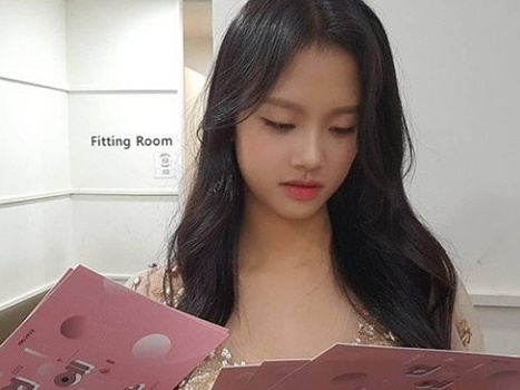 13歳に見えない！元サッカー韓国代表選手の娘が“女優顔負け”の美貌で話題に【PHOTO】　