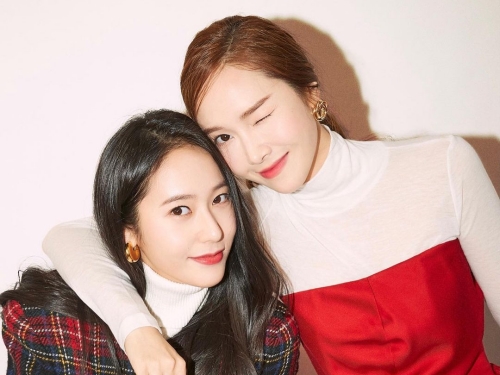 「韓国が誇る美人姉妹」元少女時代ジェシカ×クリスタル、完璧なクリスマスSHOT公開【PHOTO】