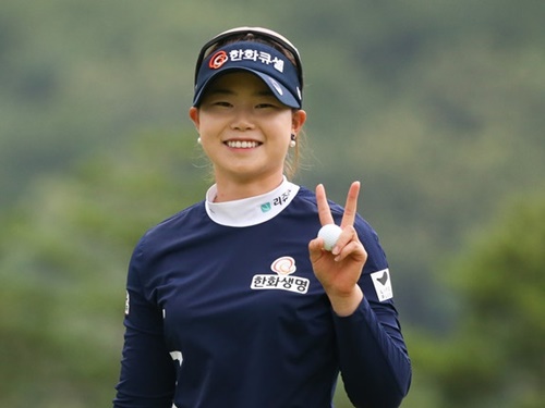 ホールインワンでベンツかマセラティ!? 韓国女子ツアーがディーラー2社とスポンサー契約