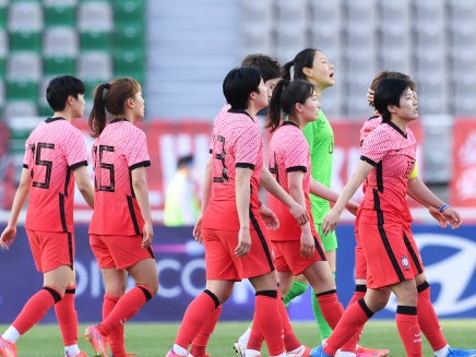 女子サッカー韓国代表、初の五輪出場に暗雲…ホームで中国に2失点敗北、第2戦では勝利が必須に