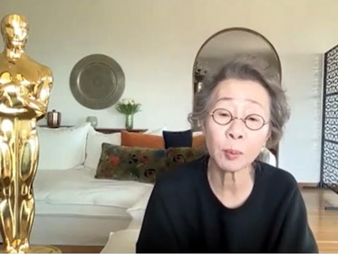 ハリウッドにも忖度なし、アカデミー賞女優ユン・ヨジョンがアメリカに足を運ぶ理由