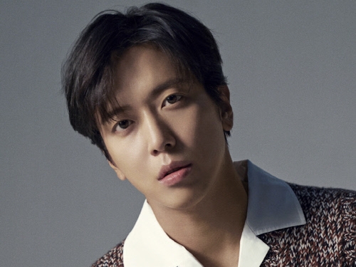 『テバク不動産』出演中のCNBLUEジョン・ヨンファ、6月にオンラインファンミ「ヨンステイ」開催へ