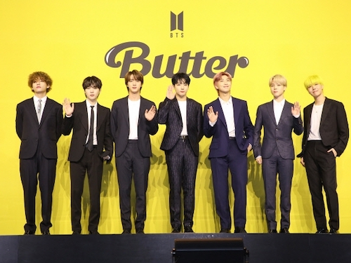 BTSの『Butter』MV着用衣装が初公開！韓国・釜山で「HYBE INSIGHT」展示会が開催へ