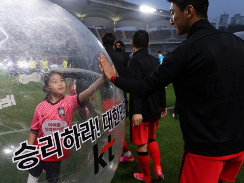 サッカー選手はファンがいてこそ美しい 韓国代表 有観客での国際aマッチに喜びの声続々 スポーツソウル日本版