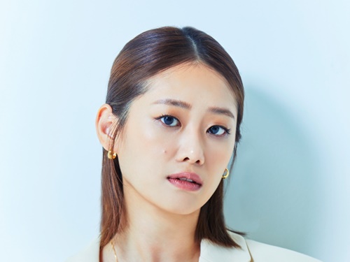 『太陽の末裔』『IRIS』に出演した女優ヒョン・ジュニ、ALIEN COMPANYの専属契約を発表