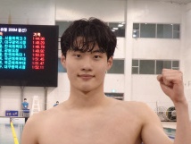 東京五輪で韓国選手団の旗手務めるファン・ソンウは競泳界期待の18歳！「メダル獲得も狙える」