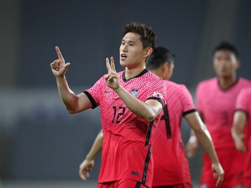 “握手拒否”で批判殺到のサッカー韓国代表。渦中のイ・ドンギョンはどんな選手？