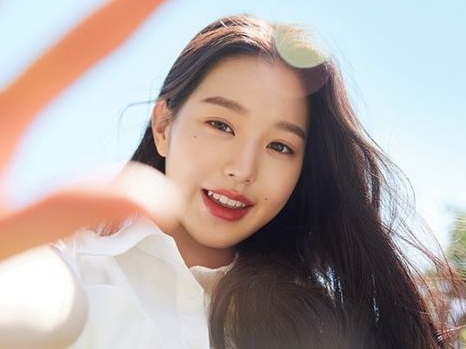 IZ*ONE出身のチャン・ウォニョン、「イニスフリー」の広告モデルに大