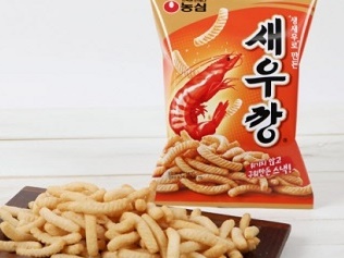 韓国で「かっぱえびせん」に似ているエビのスナック菓子が発売50周年…その開発秘話とは？