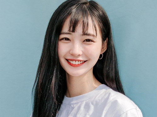 【全文】“バイセクシャル”を告白した歌手ソム・ヘイン、交際女性と破局「初めて公開恋愛した彼女」
