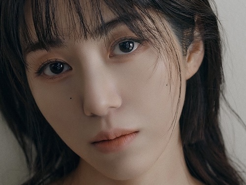 “グループ内いじめ”暴露のクォン・ミナが不安定すぎる投稿「精神科に行け？10年通っている」