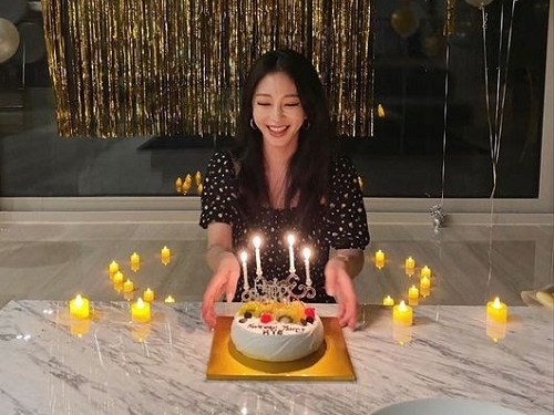 本当に40歳？本日（9月18日）誕生日を迎えた美人女優ハン・イェスルに祝福の嵐【PHOTO】