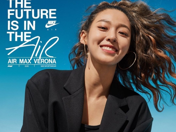 「自分が見ても格好いい」AOAソリョンが美腹筋を公開！Nikeの広告モデルに【PHOTO】