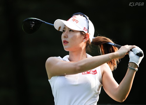 イ ボミ キム ハヌルの順位は 韓国女子プロが選んだ 禁断 の美女ゴルファーランキング スポーツソウル日本版