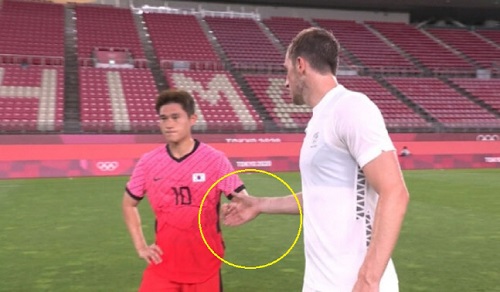 握手拒否 で批判殺到のサッカー韓国代表 渦中のイ ドンギョンはどんな選手 スポーツソウル日本版